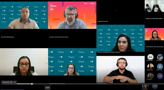 Print de tela em que aparecem vários palestrantes do webinário